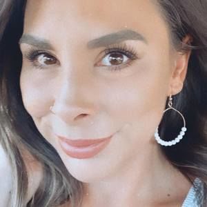 Meet your Posher, Alisa